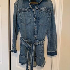 Banana Republic SZ small Jean jacket with belt.  BNWOT.